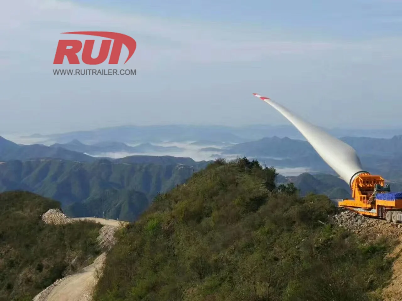 Heavy equipment handling with RUITRAILER