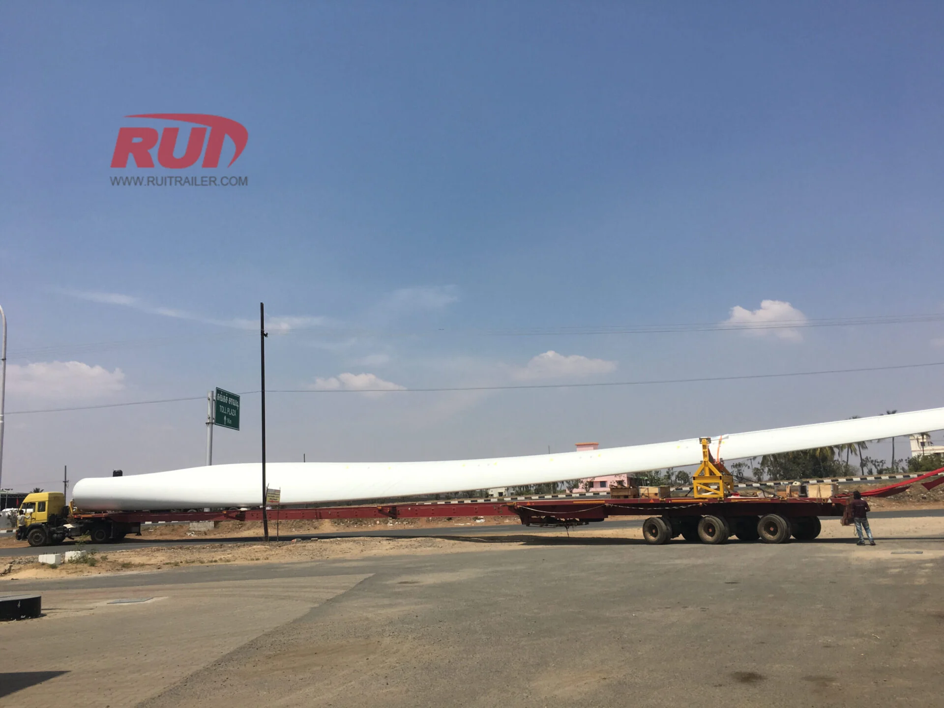 Extendable Windmill Turbine Blade Heavy Duty Hydraulic Flatbed Truck Trailer