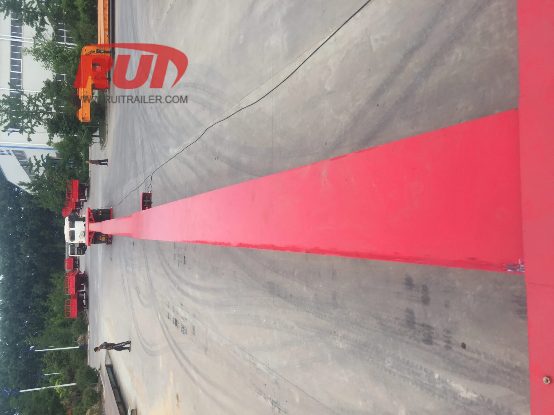 Heavy haul transport carriers for wind turbines