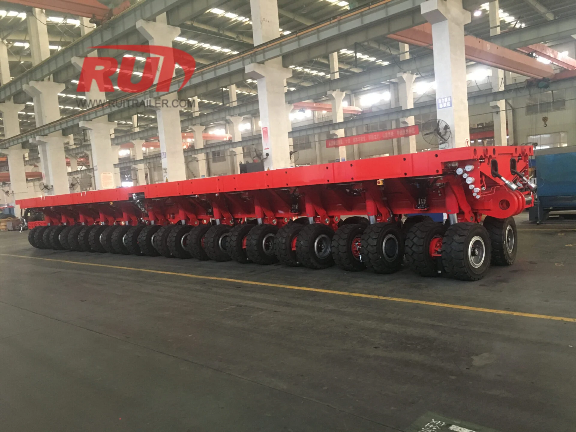 RUITRAILER heavy haul modular trailer on transport route