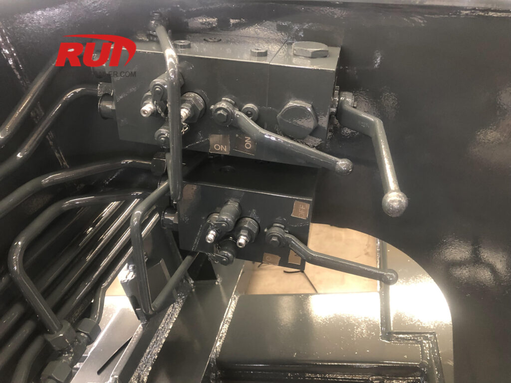 goldhofer modular trailer valve