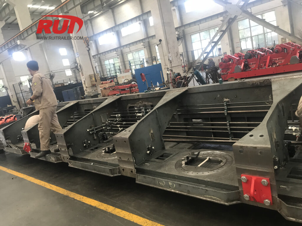 Remorque modulaire Goldhofer en fabrication