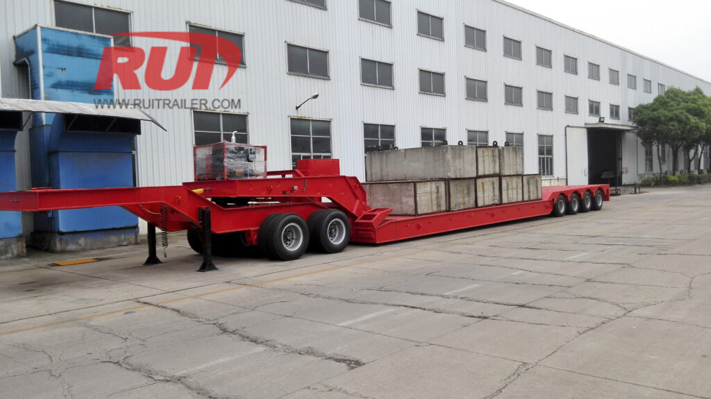 RUITRAILER soutient l'industrie du transport lourd à grande échelle