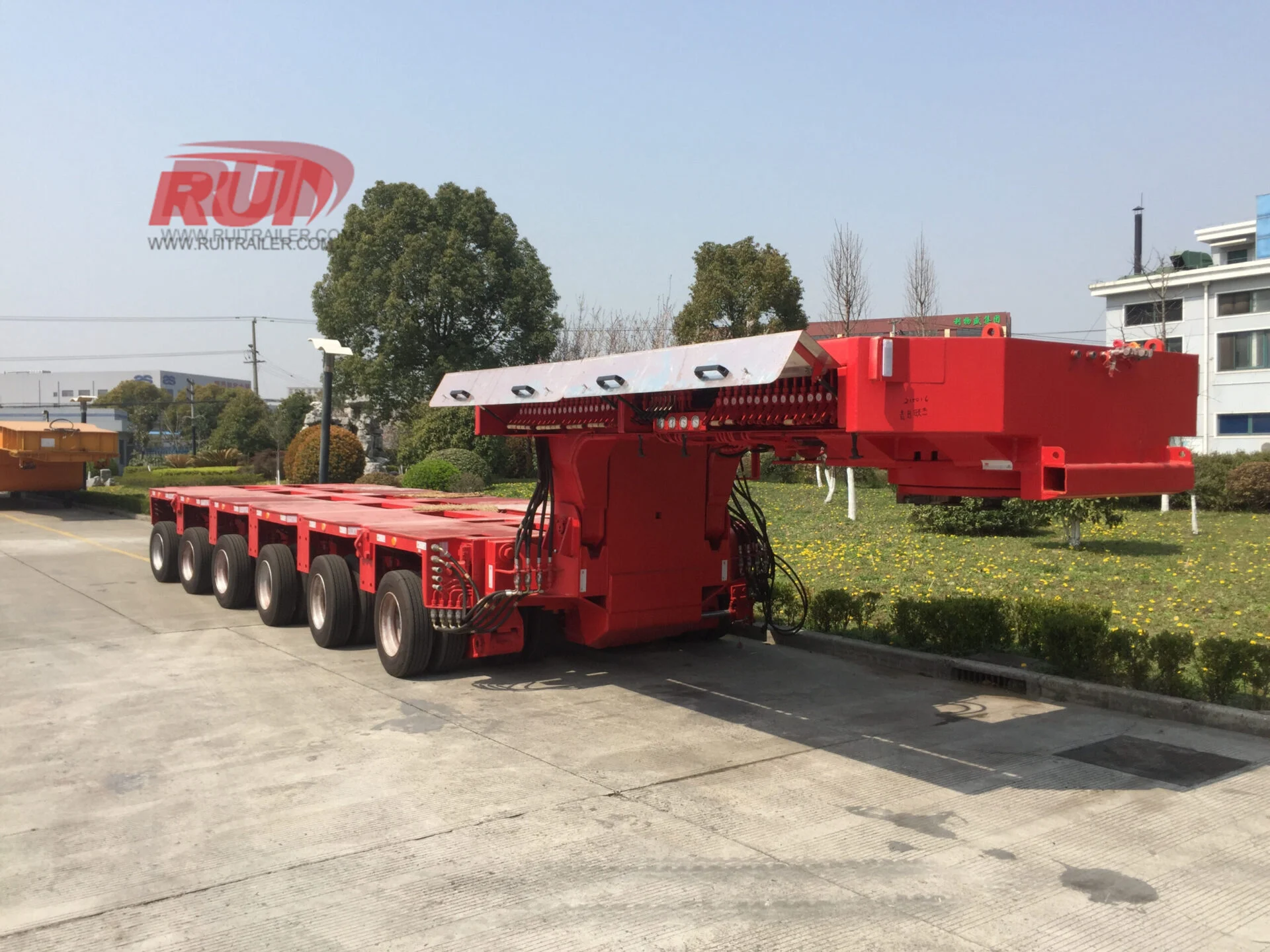 Self-Propelled Modular Transporter in action