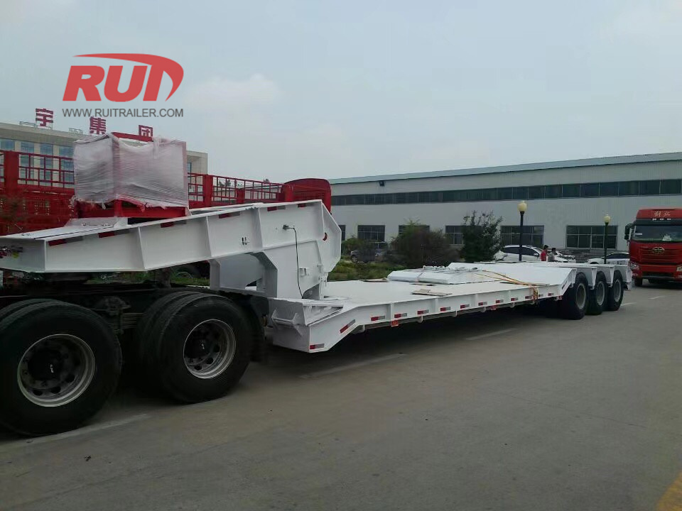 Remorque RGN pour le transport de machines hautes