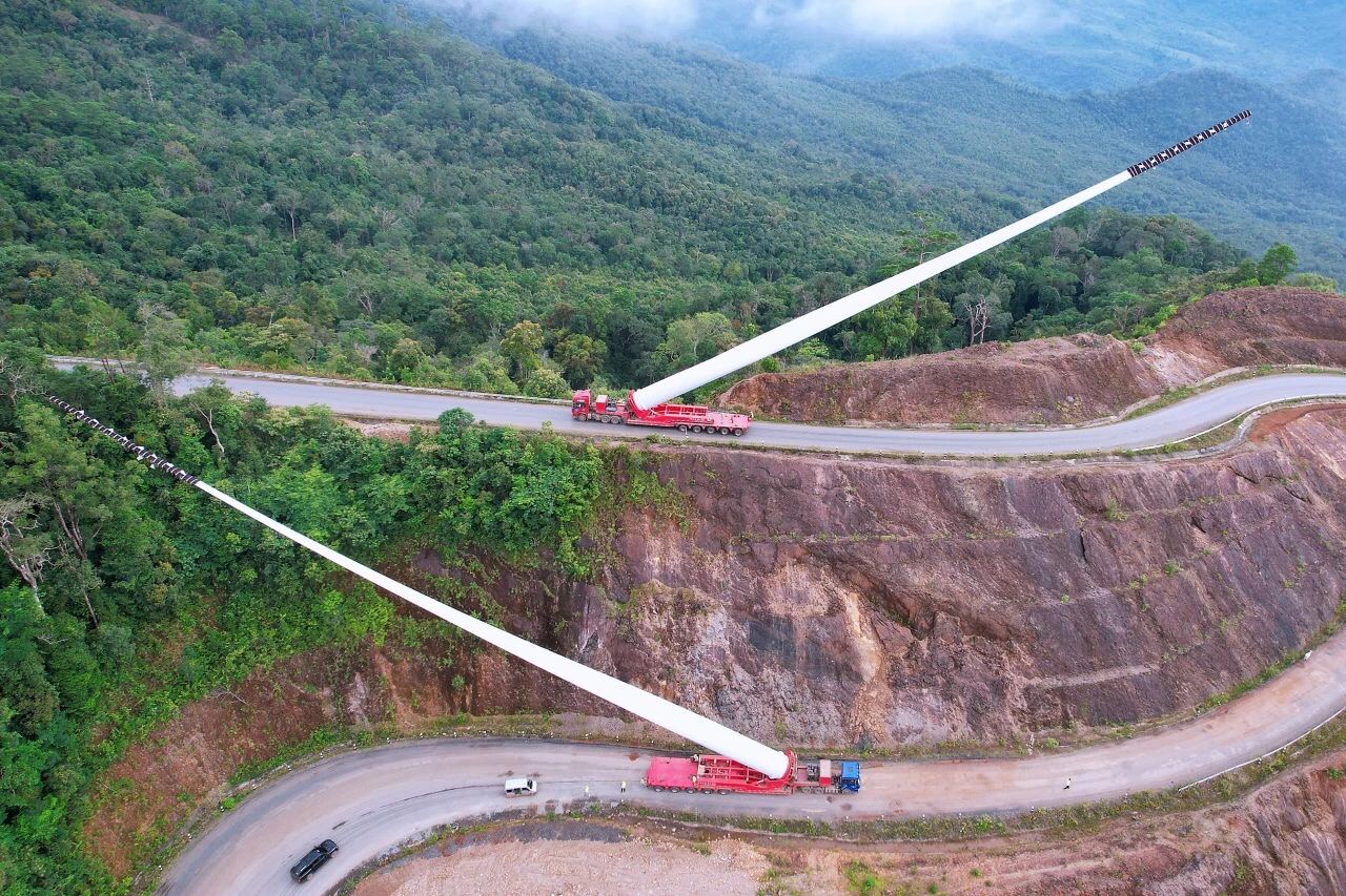 Sharp Hairpin Turns